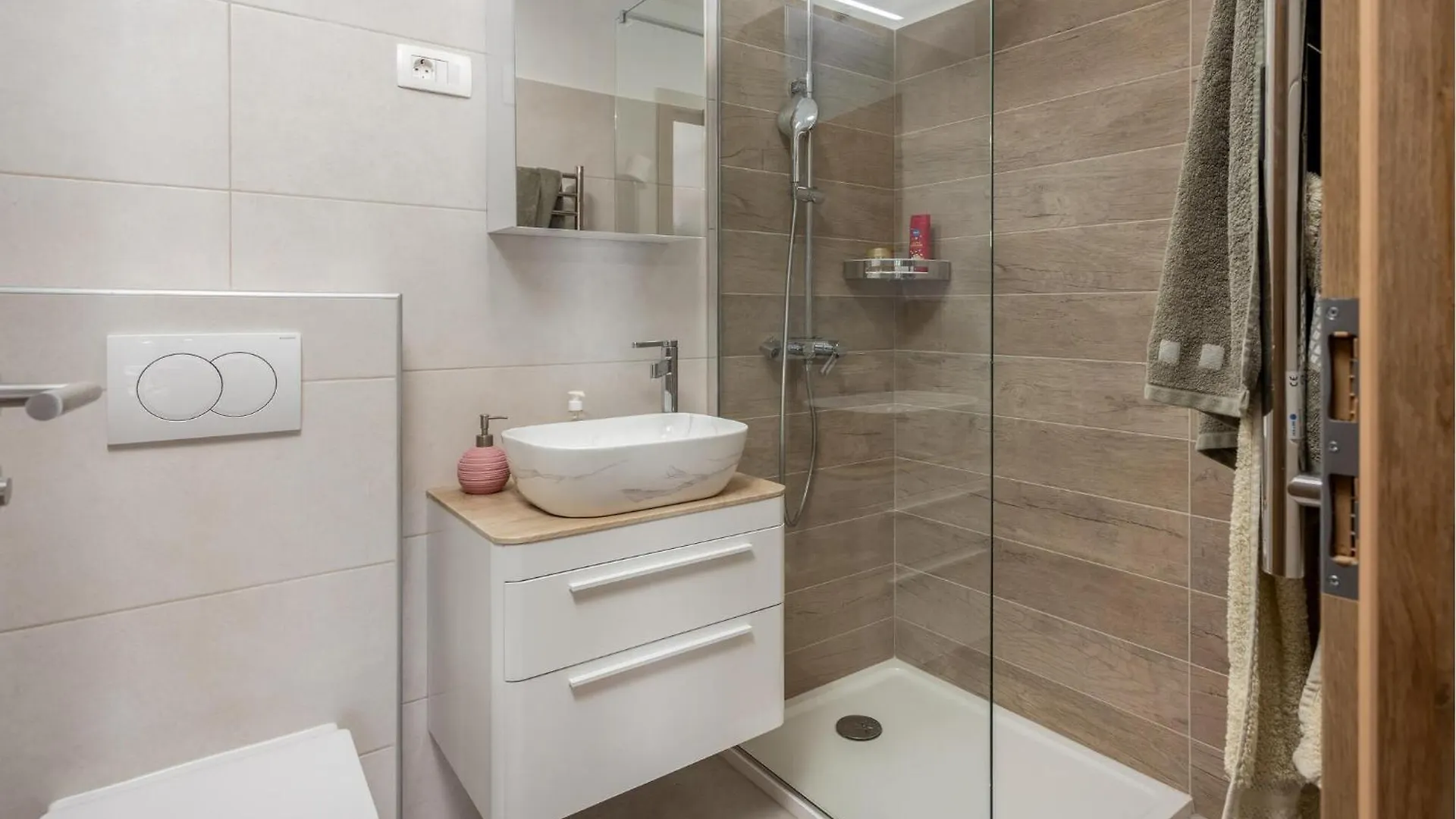 Holiday home Gorgeous Home In Kukuljanovo With Kitchen Croatia
